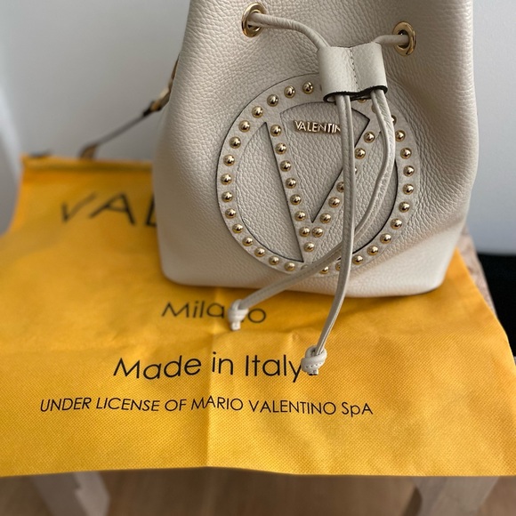 Mario Valentino NWT gorgeous bag - Picture 2 of 7